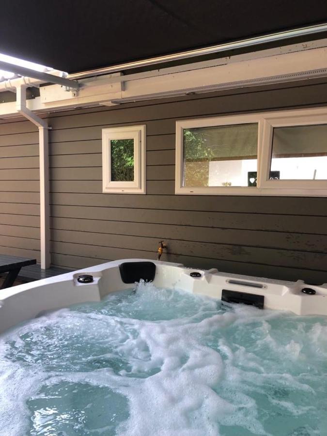 Woodlands Luxury Escape - Lodge 81 New Quay  Εξωτερικό φωτογραφία