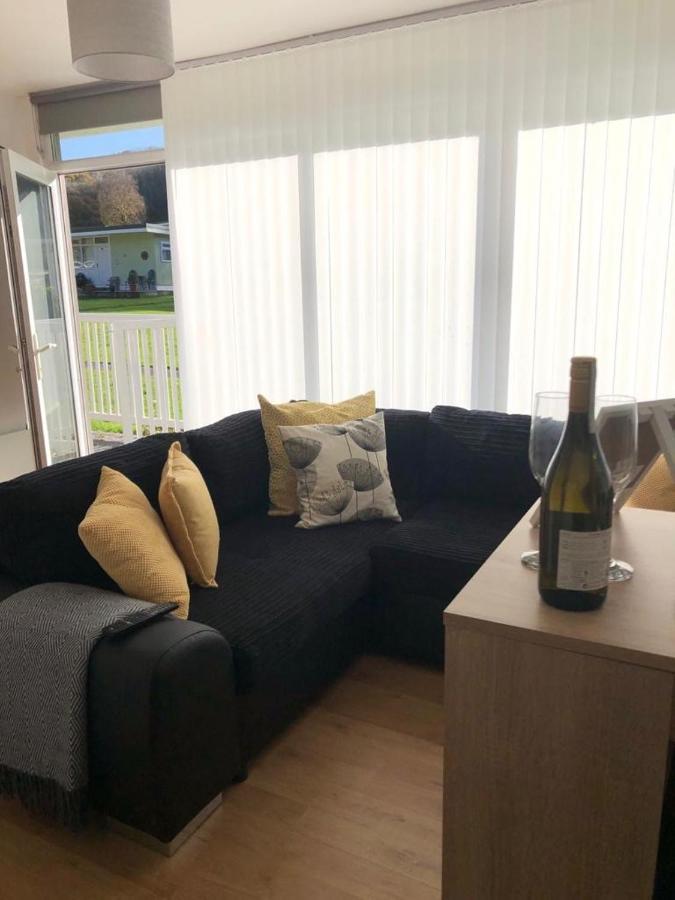Woodlands Luxury Escape - Lodge 81 New Quay  Εξωτερικό φωτογραφία